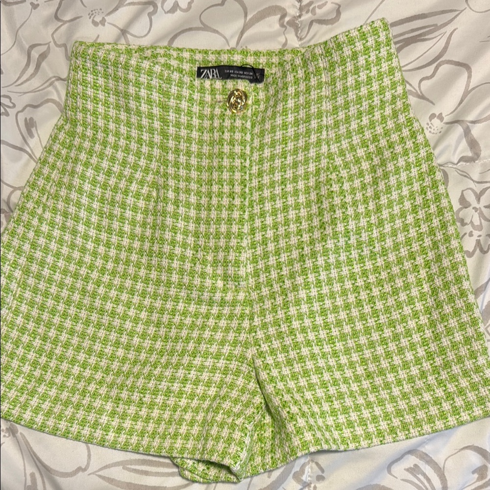 Zara High Waist Green and White Shorts